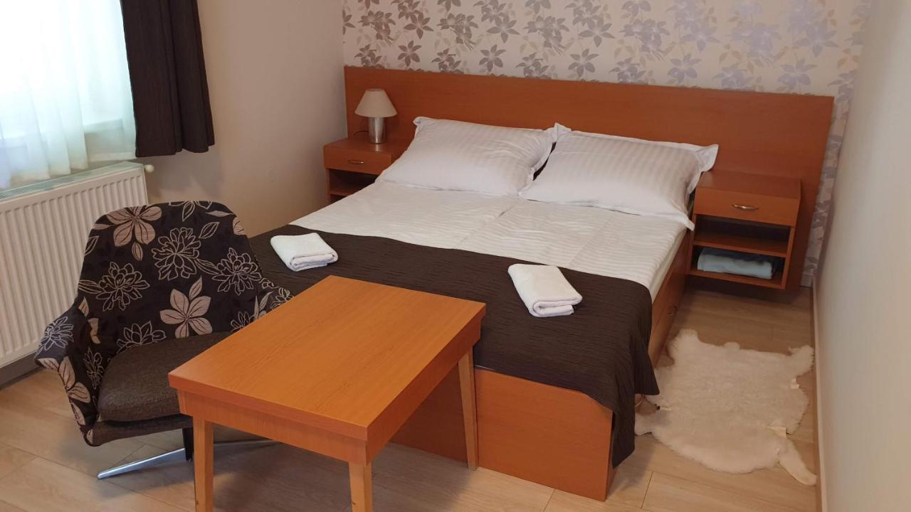 Keller Apartmanok Hajdúszoboszló Exterior foto