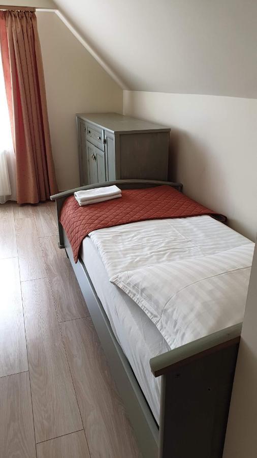 Keller Apartmanok Hajdúszoboszló Exterior foto