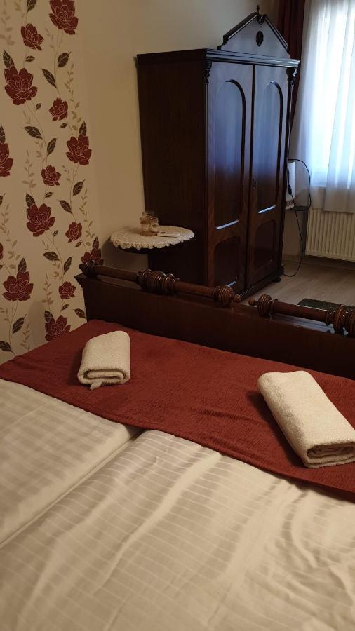 Keller Apartmanok Hajdúszoboszló Exterior foto